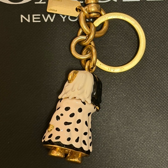 Coach x Disney Cruella Bear Bag Charm / Keychain, brand new! - Picture 4 of 6
